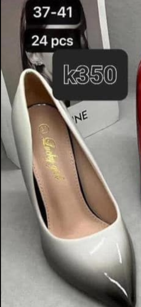 Women's shoes