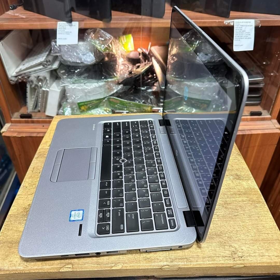 HP EliteBook 820 G3