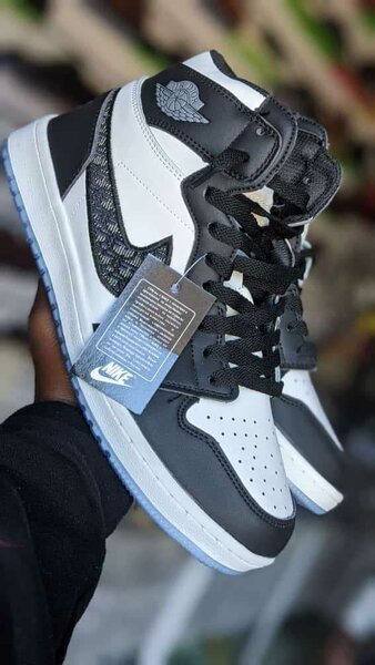 JORDAN 1 High cut