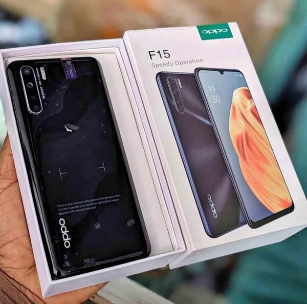 Smartphone OPPO F15