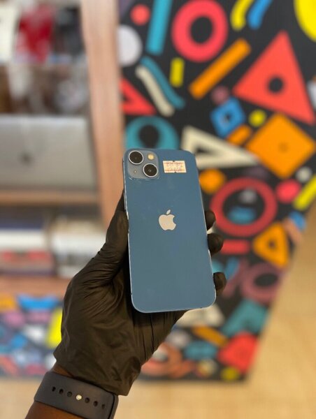 iPhone 13
