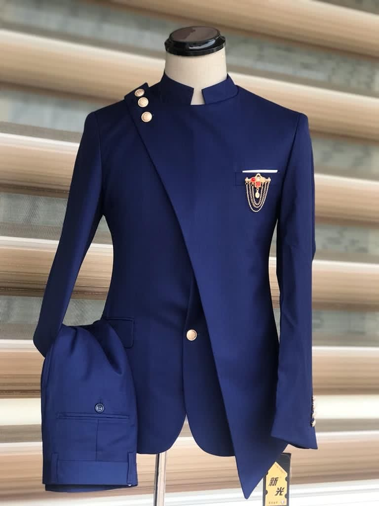 Suit bleu