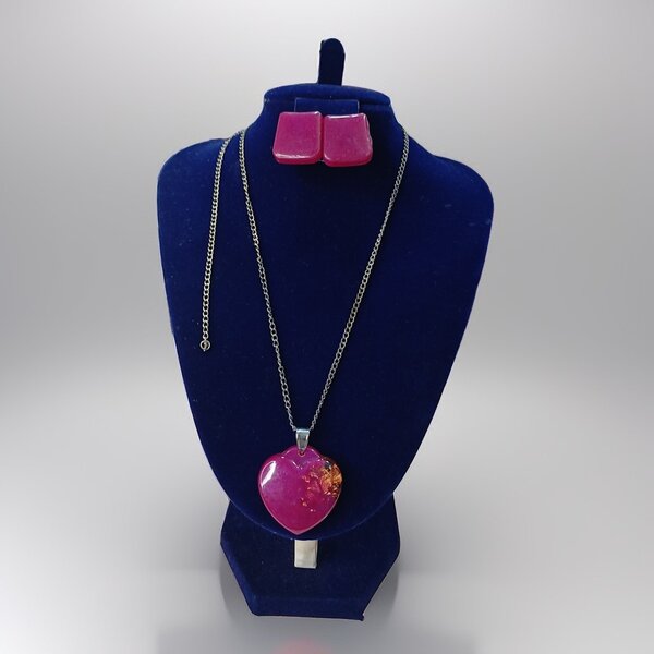 Resin jewellery set
