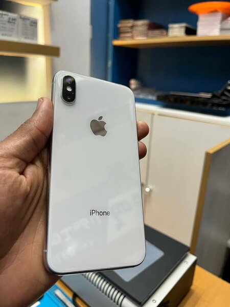 iPhone X