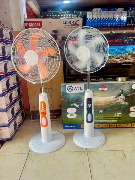 Ventilateur sur pied réglable