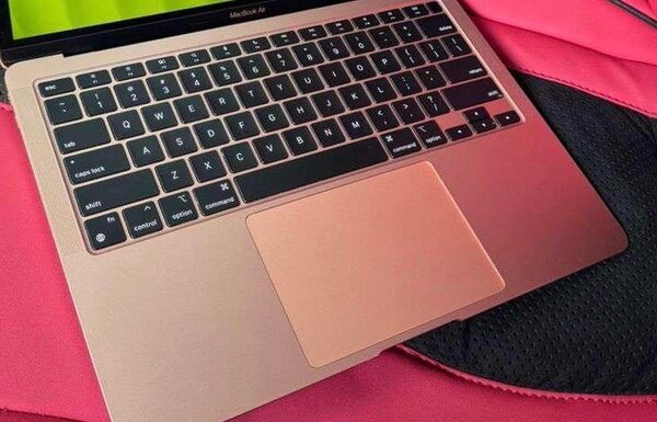 MacBook m1.