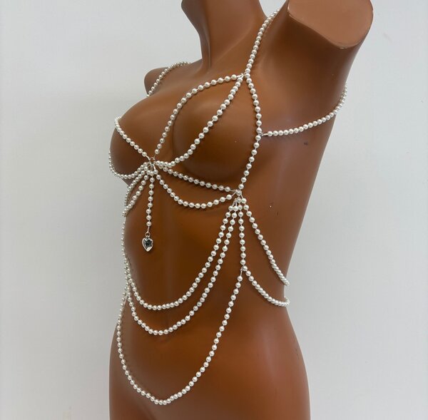 Pearl body
