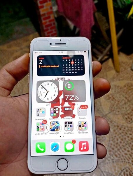 iPhone 8 simple