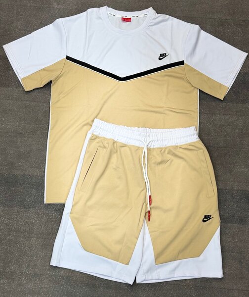 Complet NIKE