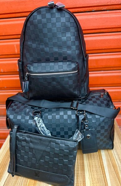 Set de voyage en cuir tressé