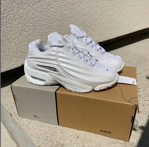grey sneakers