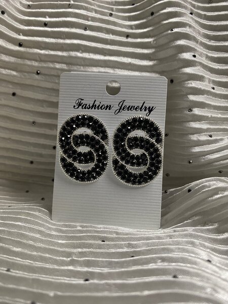 Luminous black earrings