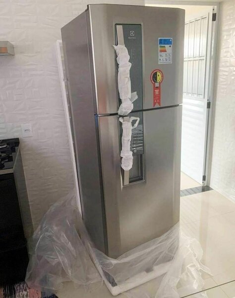 Refrigerator
