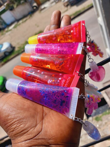 1 gloss