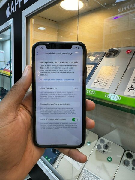 iPhone 11 64g quasi neuf