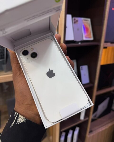 iPhone 13
