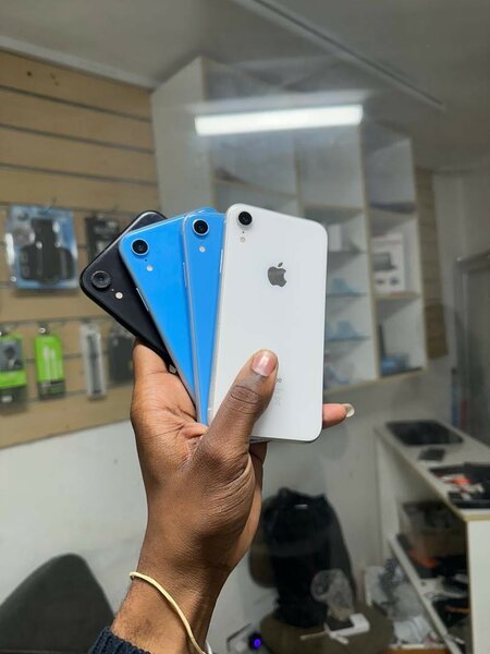 iPhone XR
