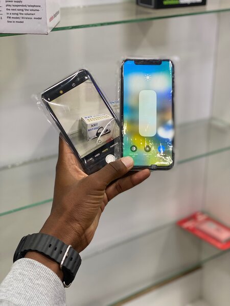 iPhone X