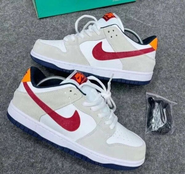 NIKE SB