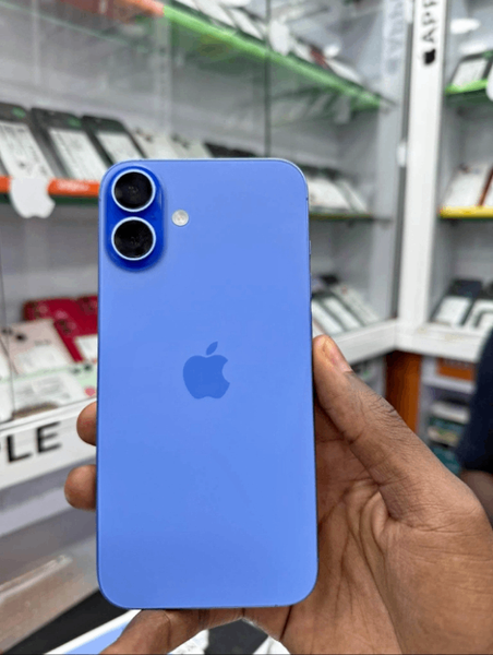 iPhone 16simple