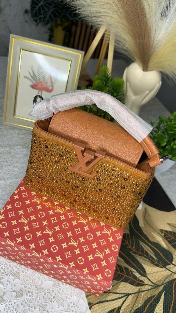 Sac LV marron avec strass