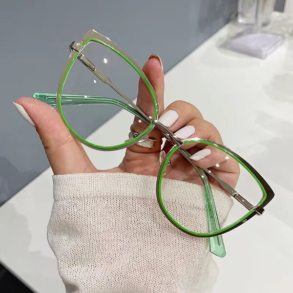 Lunettes rétro cat-eye colorées