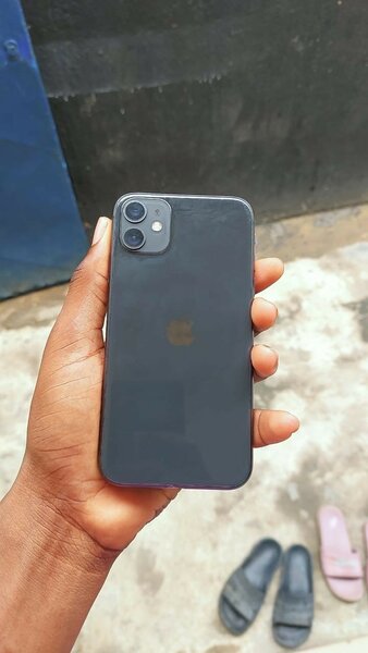 iPhone 11