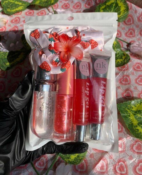 Kit gloss