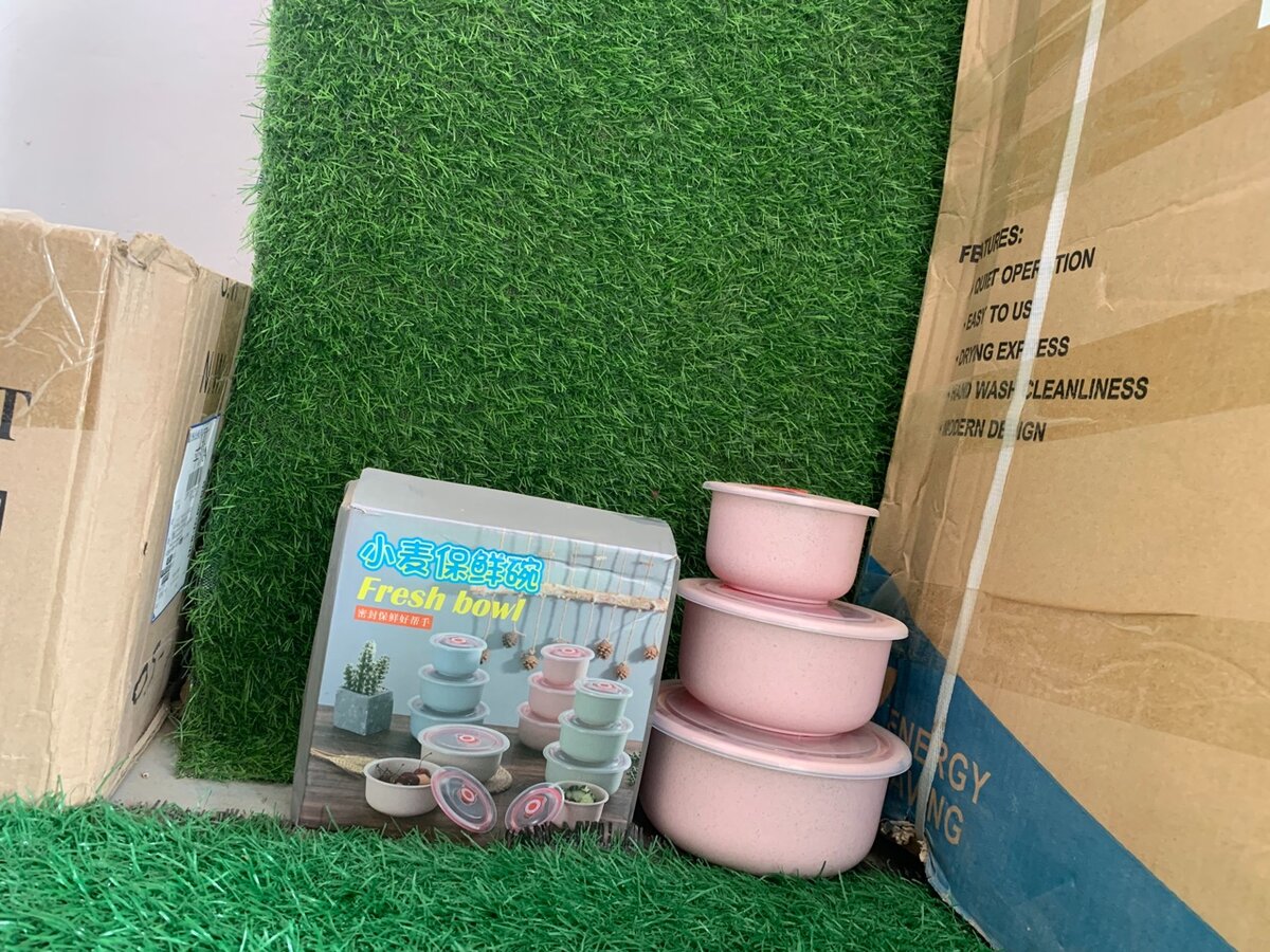 Food containers