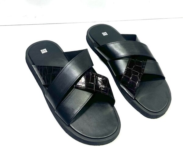 Sandales en cuir noir élégantes