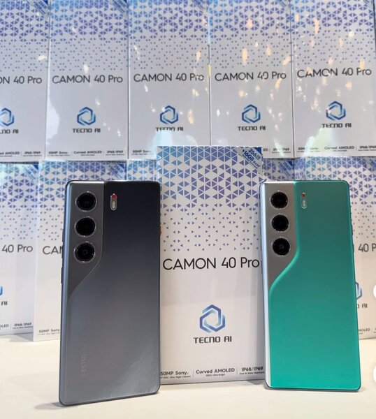 Smartphone Tecno Camon 40 Pro