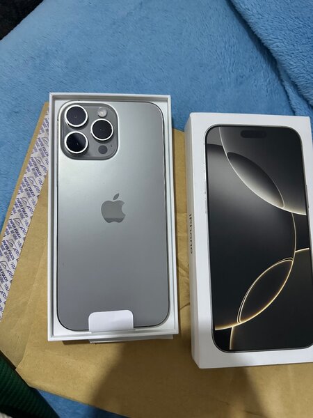 iPhone 16 Pro Max