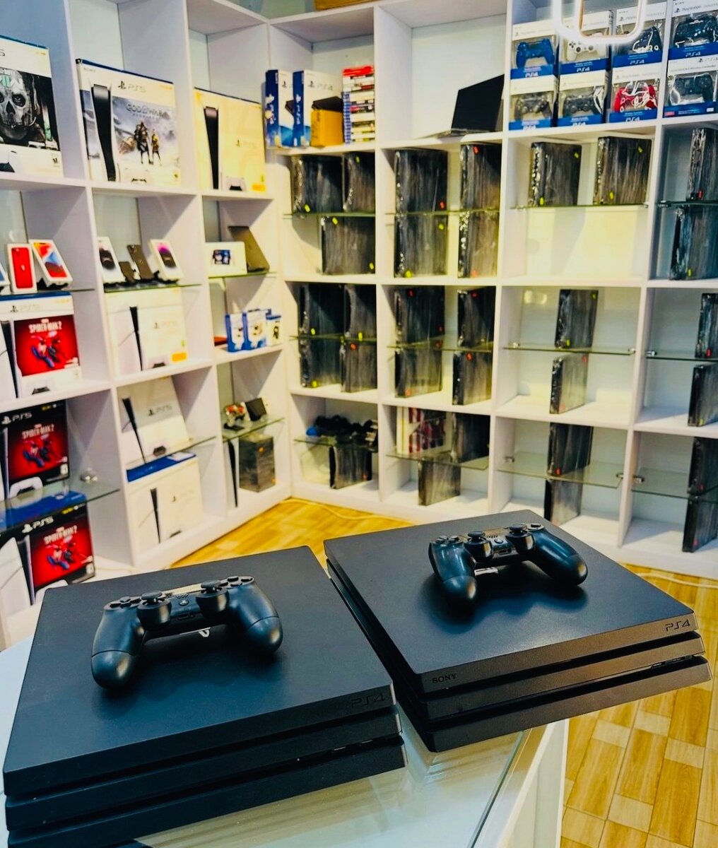 PS4 pro1TB J