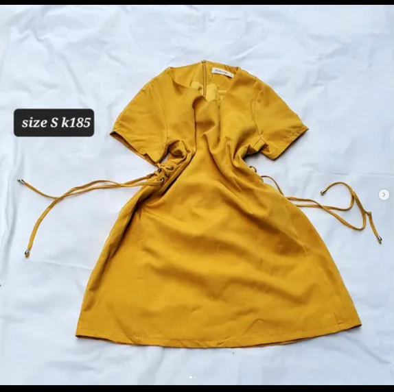 yellow dress
