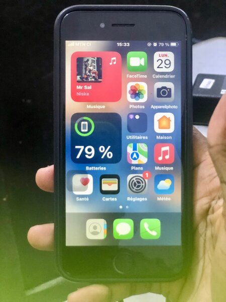 iPhone 8