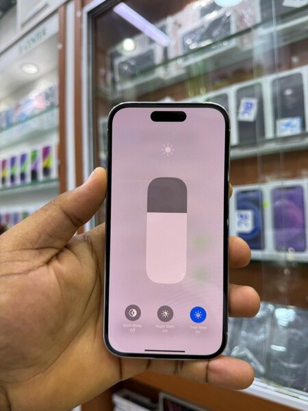 iPhone 14pro 128giga casineuf très propre deux puces