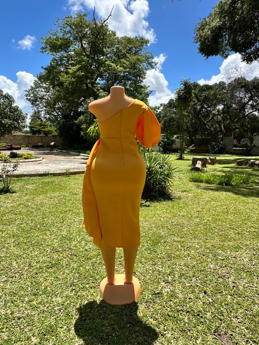 Yellow dress