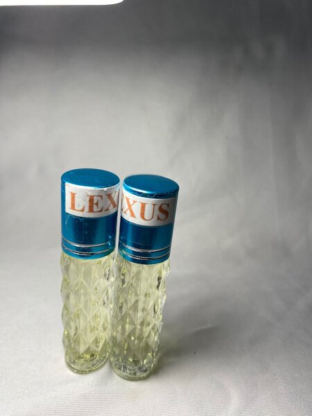 Essence de parfums de marque