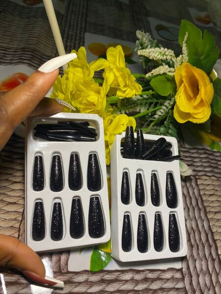 Faux ongles