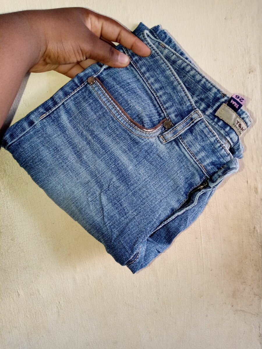 Ladies Thrift Jeans-Waist size 29