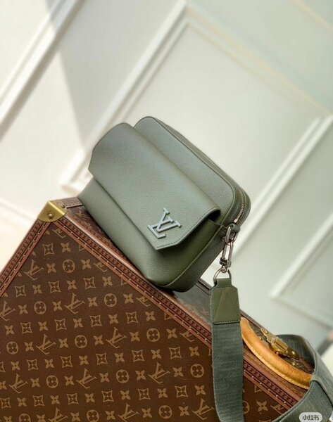 SIDE BAGS