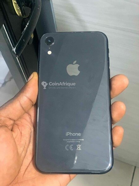 iPhone XR - 64GB Noir