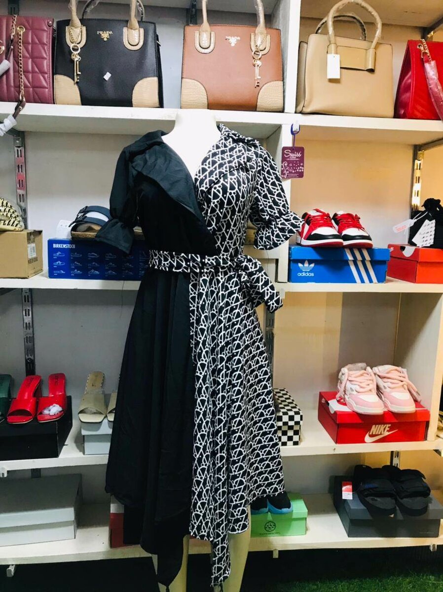 Ladies dress