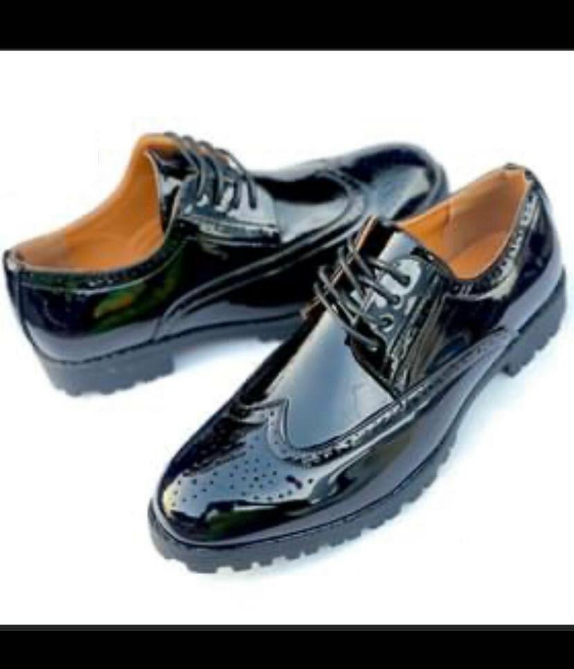 Dressing shoe