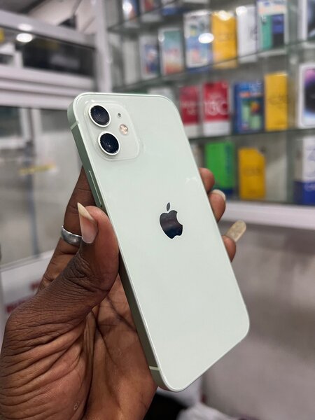 iPhone 12 (128GB)