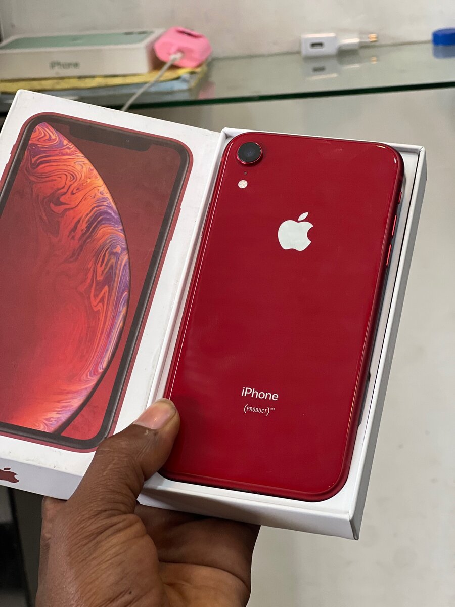 iPhone XR 64G deuxième avec carton
