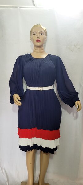 Robe plissée élégante