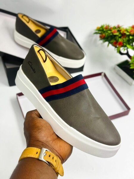 Dress shoes