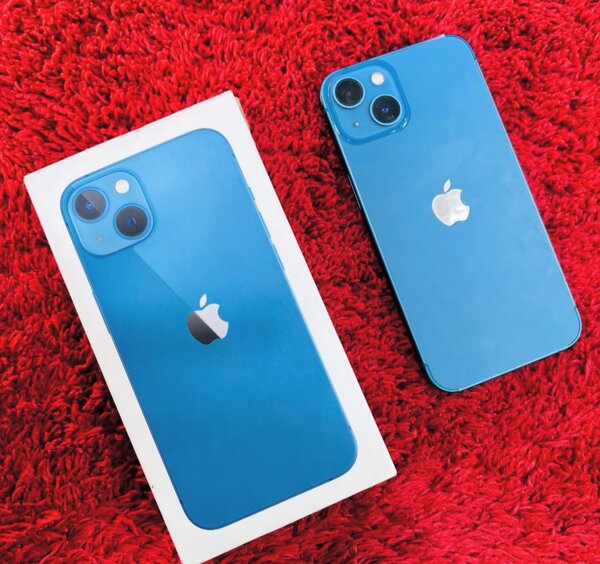 iPhone 13
