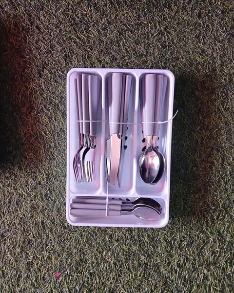 Cutlery sets